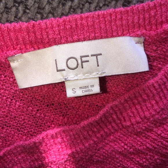 Loft Used V Neck Mid Long Sleeve Sweater like Shirt Bubblegum Pink - Picture 2 of 3